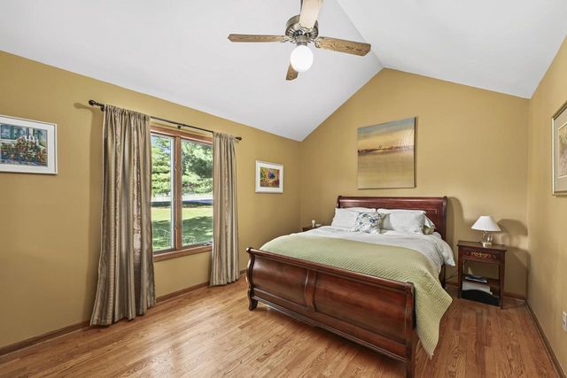 S48W34444 Rue Chantilly, Dousman, WI 53118