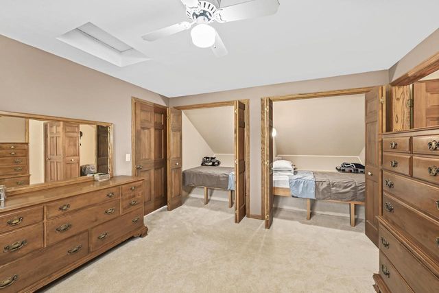 S48W34444 Rue Chantilly, Dousman, WI 53118