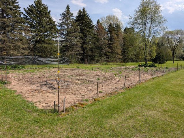 S48W34444 Rue Chantilly, Dousman, WI 53118