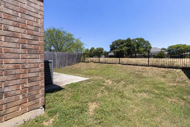 1312 Piedmont Drive, Mansfield, TX 76063