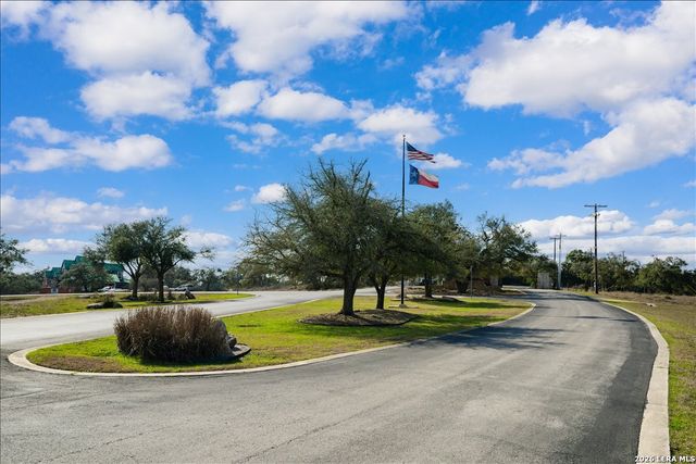 315 Dry Bear Creek, New Braunfels, TX 78132