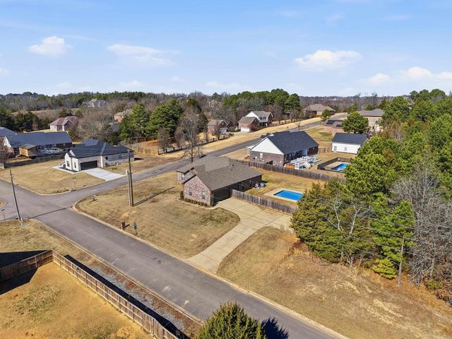 34 Lieblong Road, Greenbrier, AR 72058