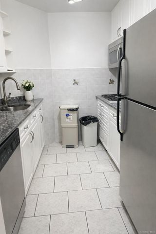 4304 158th Street 2C, Flushing, NY 11358