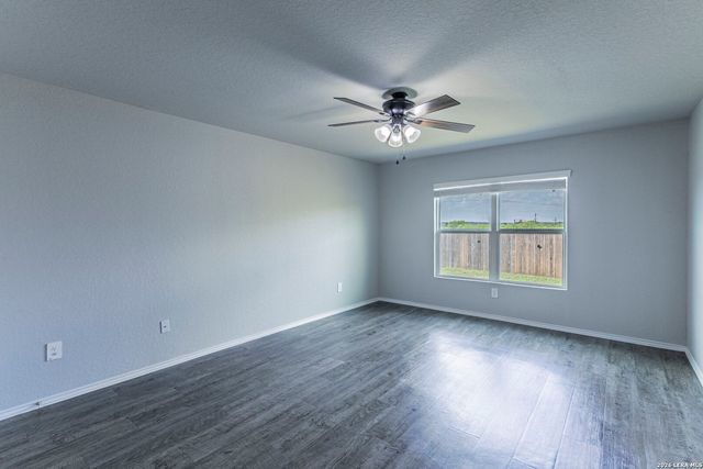 19831 DOC HOLIDAY DR, Lytle, TX 78052