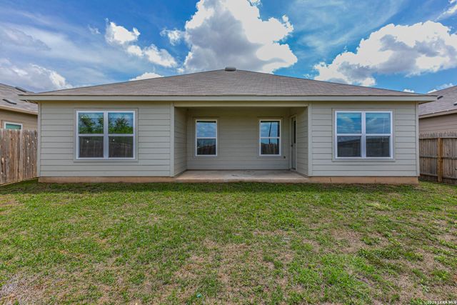 19831 DOC HOLIDAY DR, Lytle, TX 78052