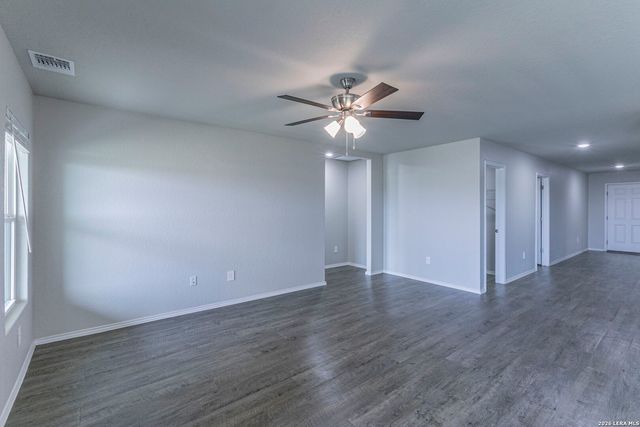 19831 DOC HOLIDAY DR, Lytle, TX 78052