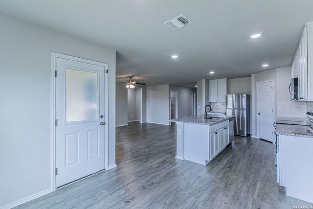 19831 DOC HOLIDAY DR, Lytle, TX 78052