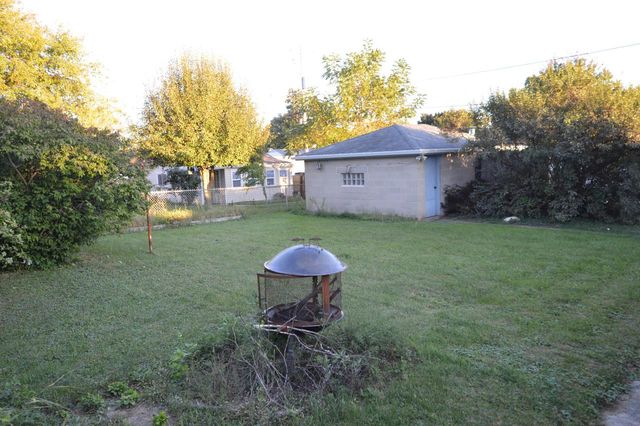 2235 W Tripoli AVENUE, Milwaukee, WI 53221