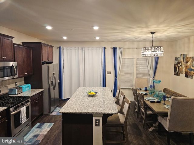 9752 ORKNEY PL, Waldorf, MD 20601