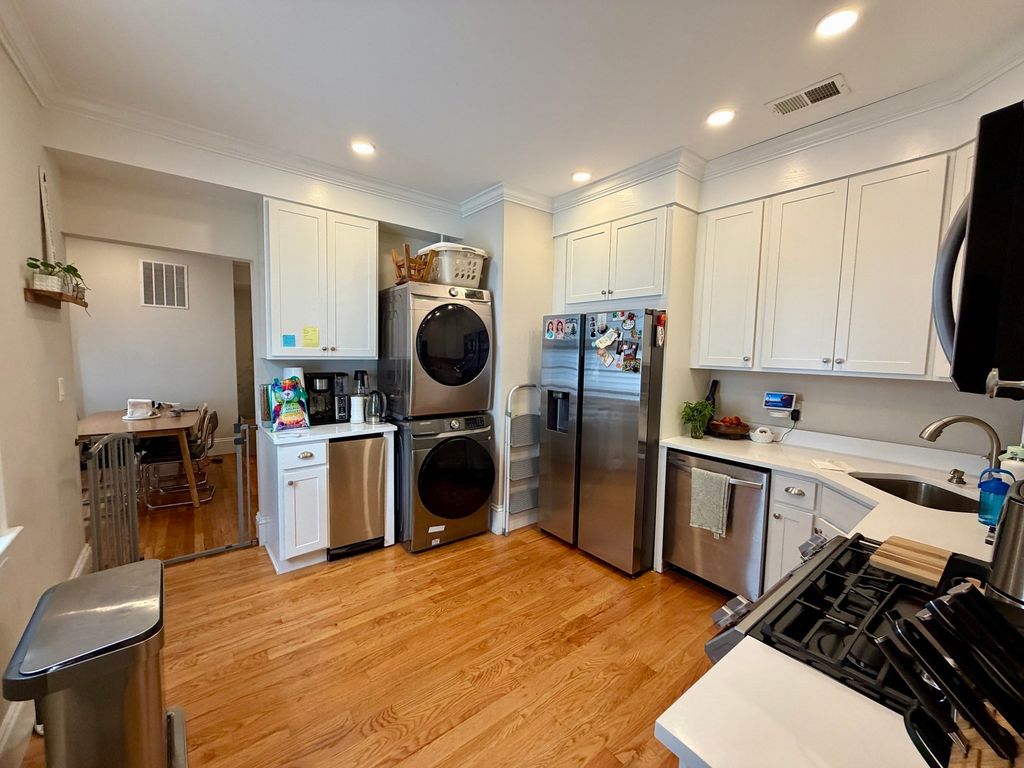 10 Dighton St 2, Boston, MA 02135