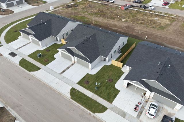 16914 W Kashmir St, Goddard, KS 67052