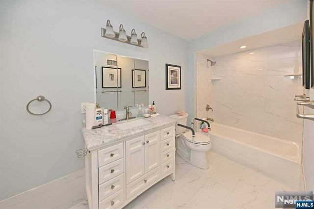 68 Peach Hill Court, Ramsey, NJ 07446