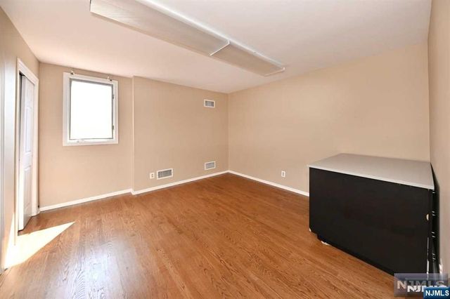 68 Peach Hill Court, Ramsey, NJ 07446