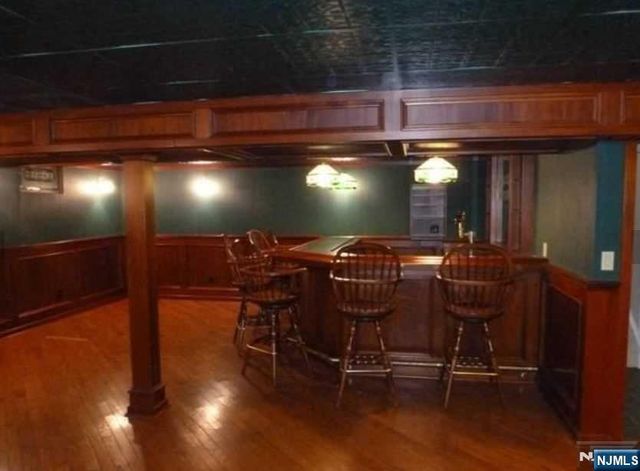 68 Peach Hill Court, Ramsey, NJ 07446