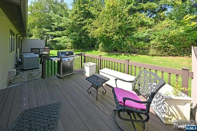 68 Peach Hill Court, Ramsey, NJ 07446