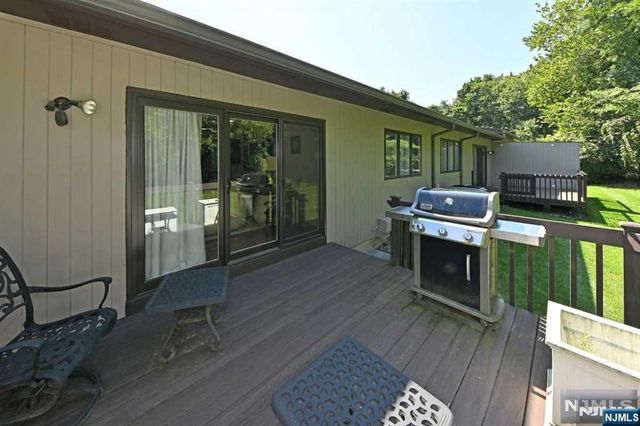 68 Peach Hill Court, Ramsey, NJ 07446