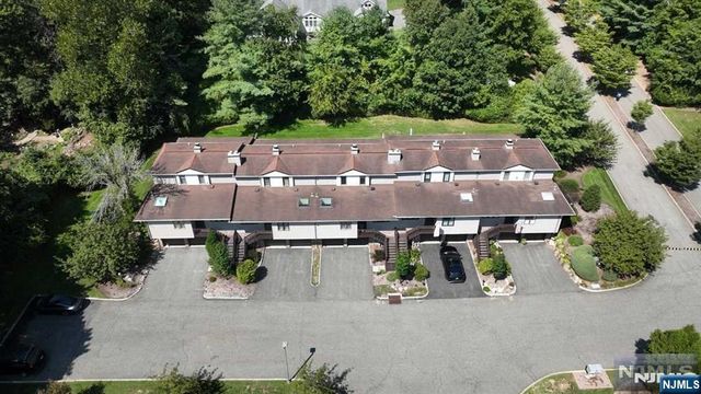 68 Peach Hill Court, Ramsey, NJ 07446