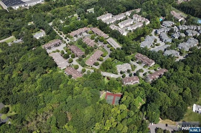 68 Peach Hill Court, Ramsey, NJ 07446