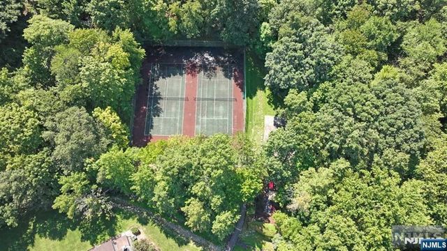 68 Peach Hill Court, Ramsey, NJ 07446