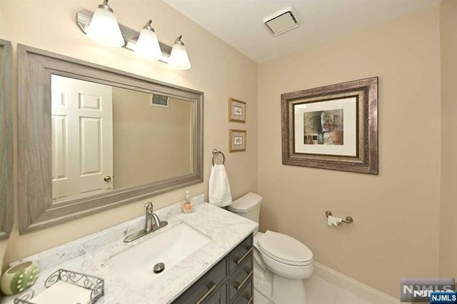 68 Peach Hill Court, Ramsey, NJ 07446