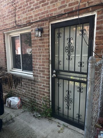 1301 E 75th Street B, Chicago, IL 60619