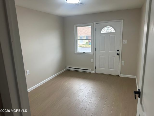 316 Coventry Court E, Lakewood, NJ 08701