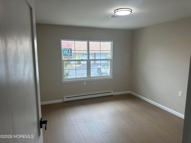 316 Coventry Court E, Lakewood, NJ 08701