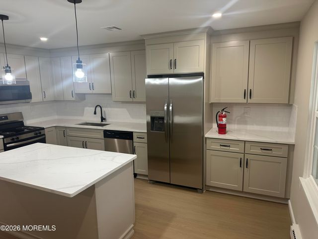 316 Coventry Court E, Lakewood, NJ 08701