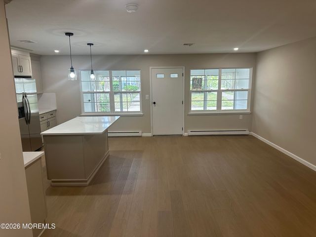 316 Coventry Court E, Lakewood, NJ 08701