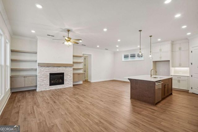 1028 Eastman Court, Hoschton, GA 30548