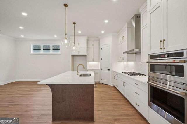 1028 Eastman Court, Hoschton, GA 30548