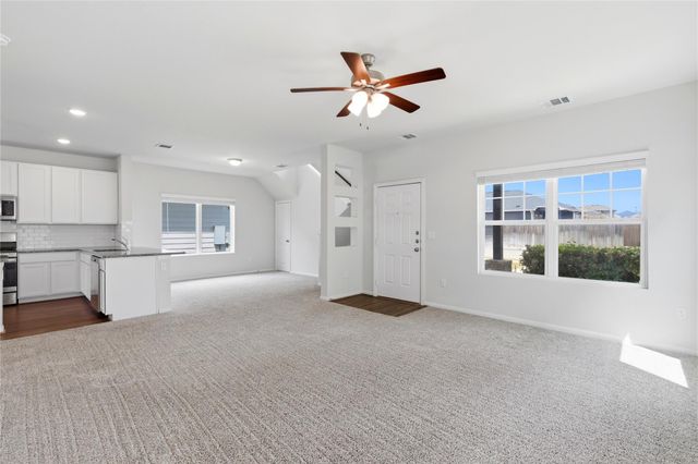 141 Everglades DR, Kyle, TX 78640