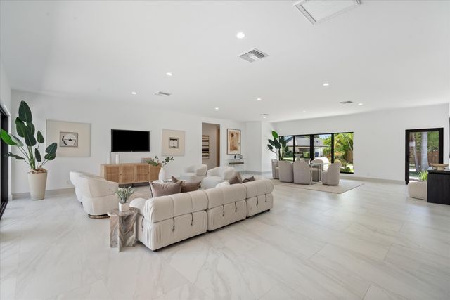 3111 NE 55th Street, Fort Lauderdale, FL 33308