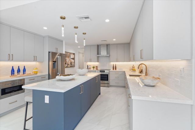 3111 NE 55th Street, Fort Lauderdale, FL 33308