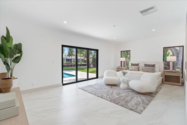 3111 NE 55th Street, Fort Lauderdale, FL 33308
