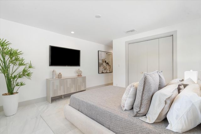 3111 NE 55th Street, Fort Lauderdale, FL 33308
