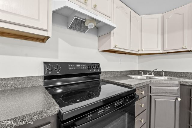 3107 Salt Lick Rd, Crestwood, KY 40014