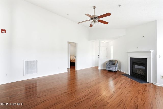 625 Spencer Farlow Drive 30, Carolina Beach, NC 28428
