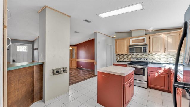 3211 SANTA FE TRAIL, Polk City, FL 33868