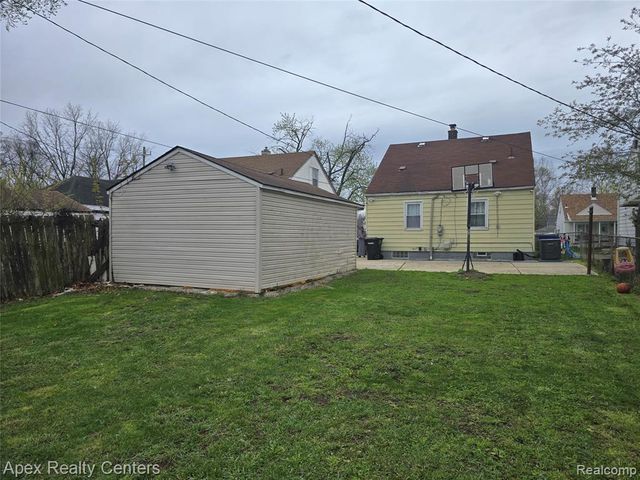 6320 Saint Marys Street, Detroit, MI 48228