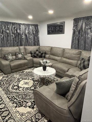 6320 Saint Marys Street, Detroit, MI 48228