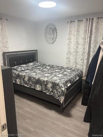 6320 Saint Marys Street, Detroit, MI 48228