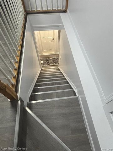 6320 Saint Marys Street, Detroit, MI 48228