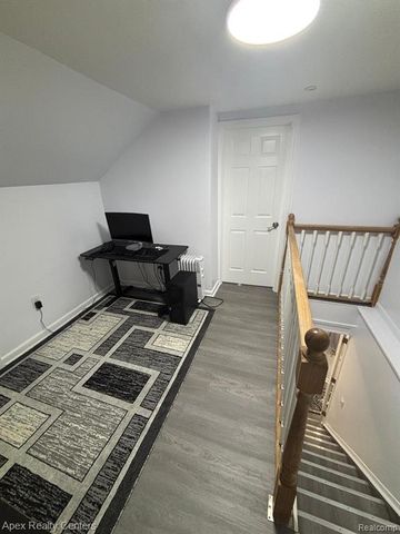 6320 Saint Marys Street, Detroit, MI 48228