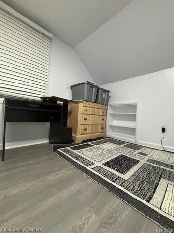 6320 Saint Marys Street, Detroit, MI 48228