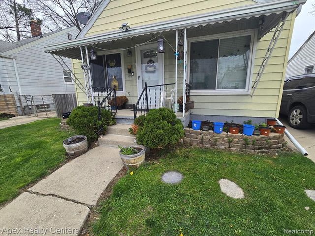 6320 Saint Marys Street, Detroit, MI 48228