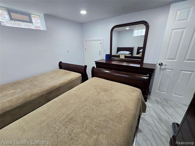 6320 Saint Marys Street, Detroit, MI 48228