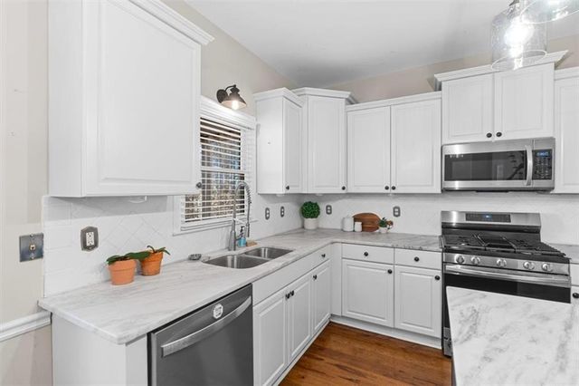 221 Copper Leaf Way, Dallas, GA 30132