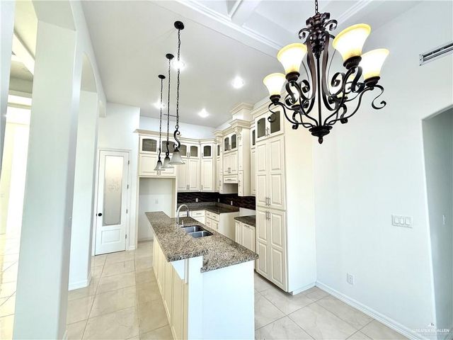 2612 Peace Avenue, Mission, TX 78574