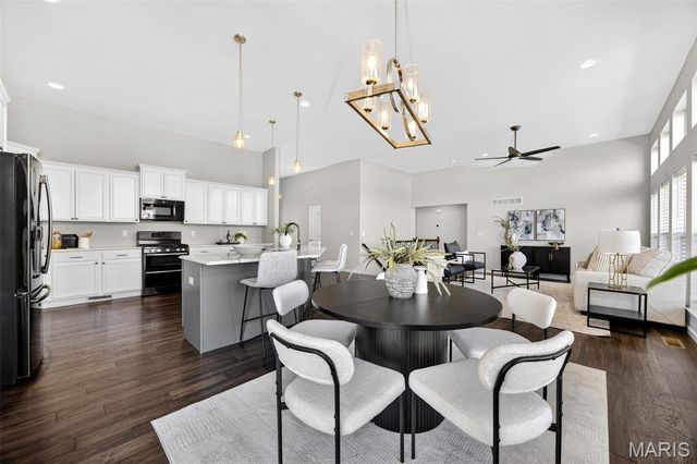 131 Austin Oaks Drive, Moscow Mills, MO 63362